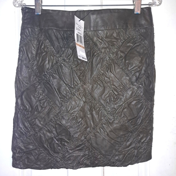 KENNETH COLE Dark Olive Leather Tack Patch Mini Skirt Size 2 - Picture 1 of 5